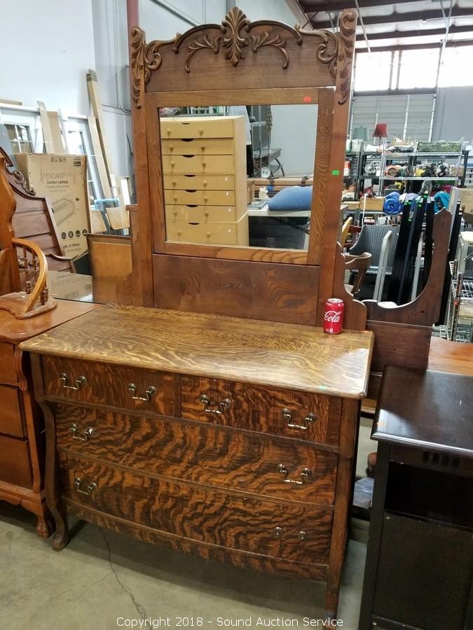 Tiger oak deals dresser with mirror