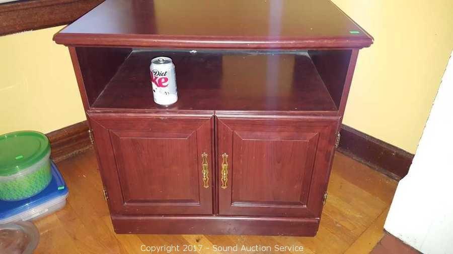 Densmore NE Olympia Estate Auction