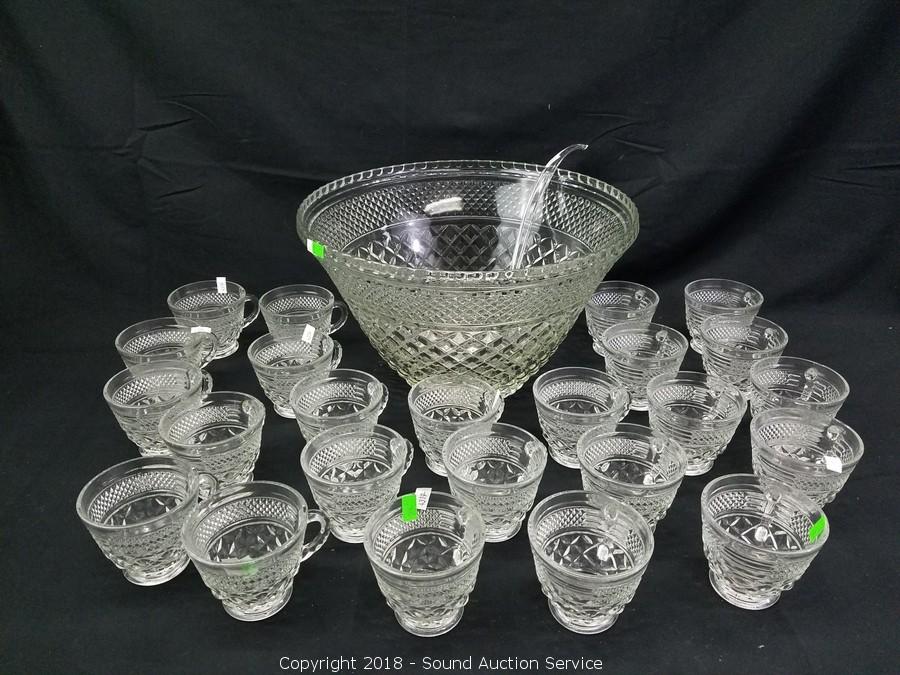 Vintage Punch Set Bowl, Stand, Cups, Plastic Ladle Wexford by