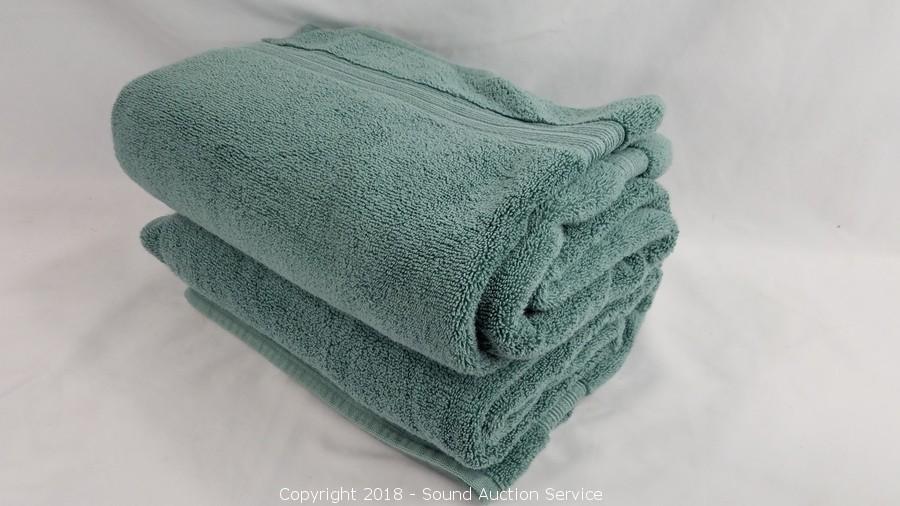 Bargains by Green - Charisma 100% Hygrocotton 2-piece Bath Towel