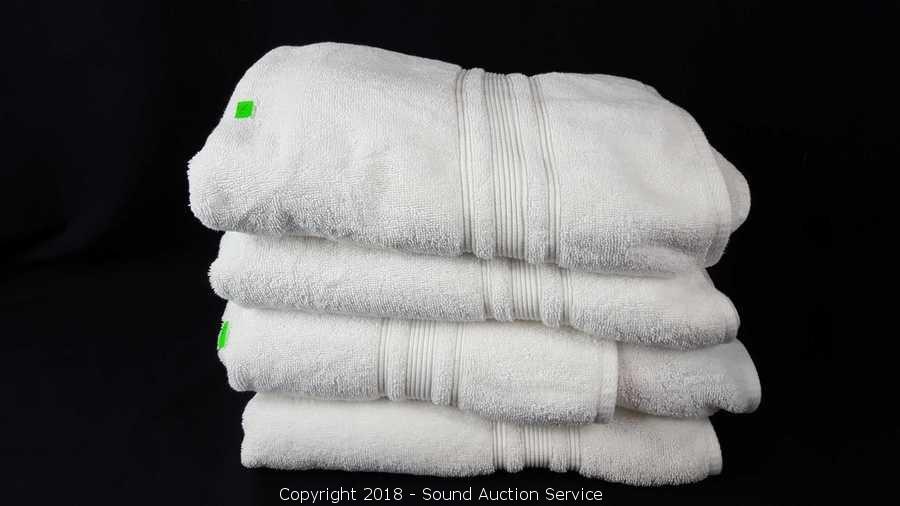 Sound Auction Service - Auction: 12/22/20 New & Used Store Returns Auction  ITEM: 2 Calvin Klein White Cotton Bath Towels