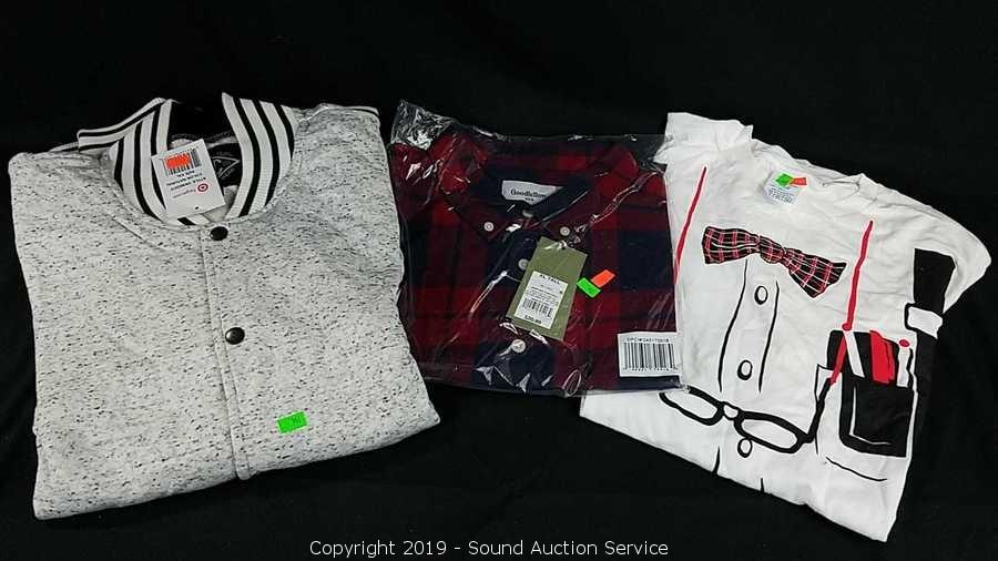 Sound Auction Service - Auction: 01/29/19 Tool & Estate Auction ITEM: 3 NEW  XL Shirts & Sweaters