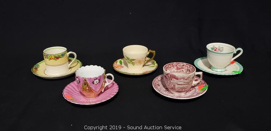 Sound Auction Service - Auction: 01/29/19 Tool & Estate Auction ITEM: 5  Fine China Teacups & Saucers