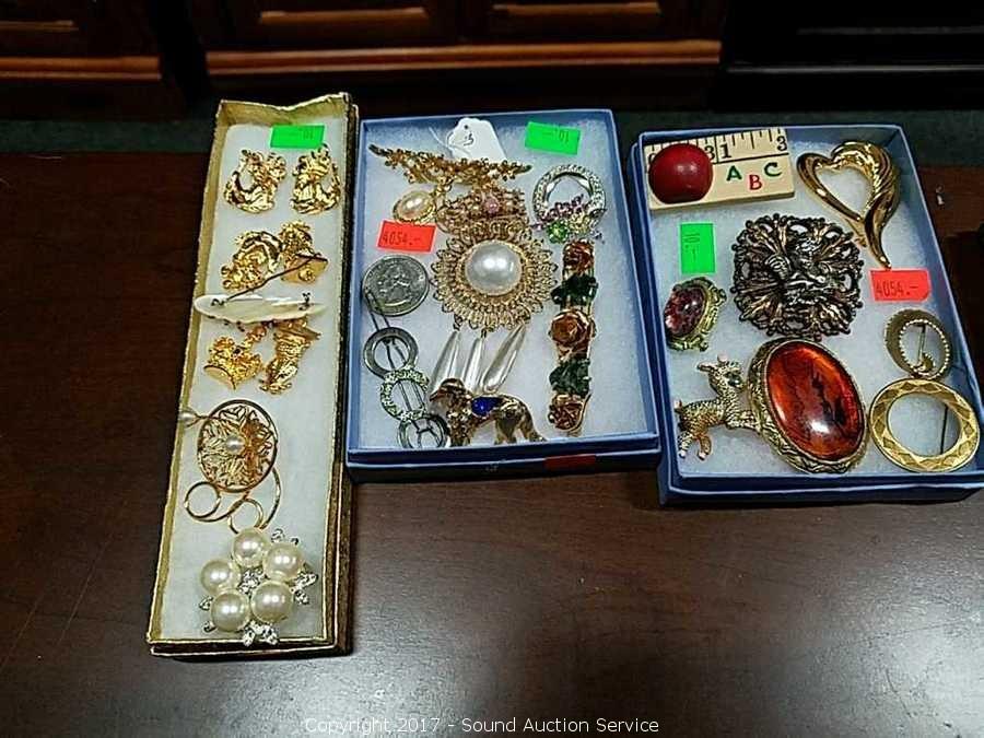 At Auction: Collection of Fashion Jewelry Pins