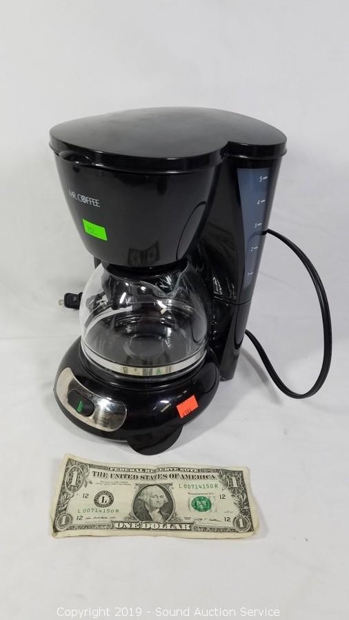 Biddergy - Worldwide Online Auction and Liquidation Services - NEW - MR. COFFEE  Iced/Hot Single Serve Coffee Maker With Tumbler