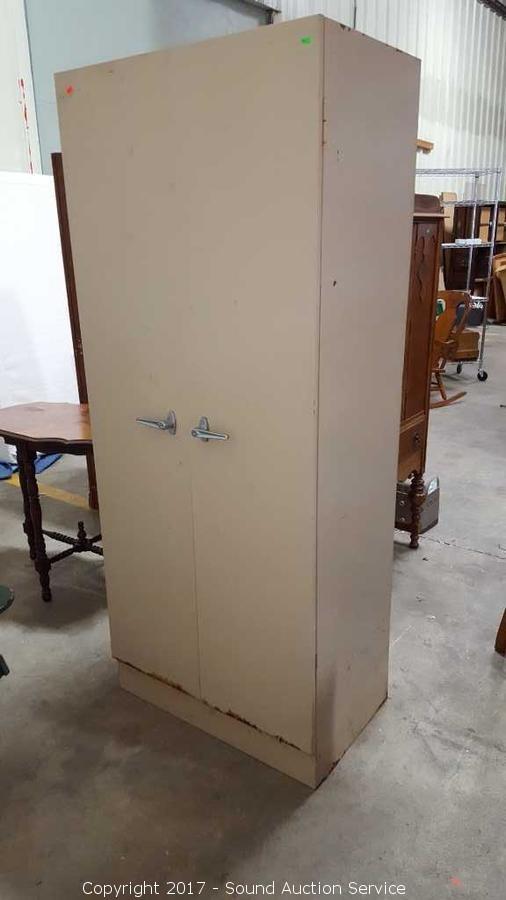 Doyle & Garrison Estate Auction