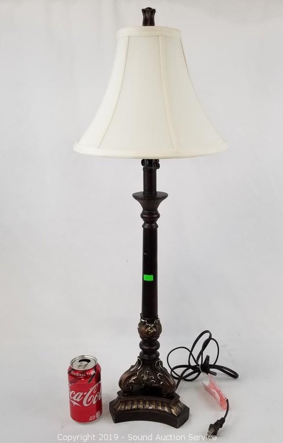 Sound Auction Service - Auction: 04/30/18 OConnor & Others Estate Auction  ITEM: 30 Decorative Table Lamp - Works