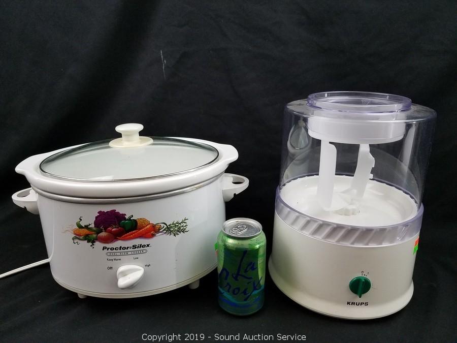 Sold at Auction: PROCTOR SILEX SMALL CROCK POT