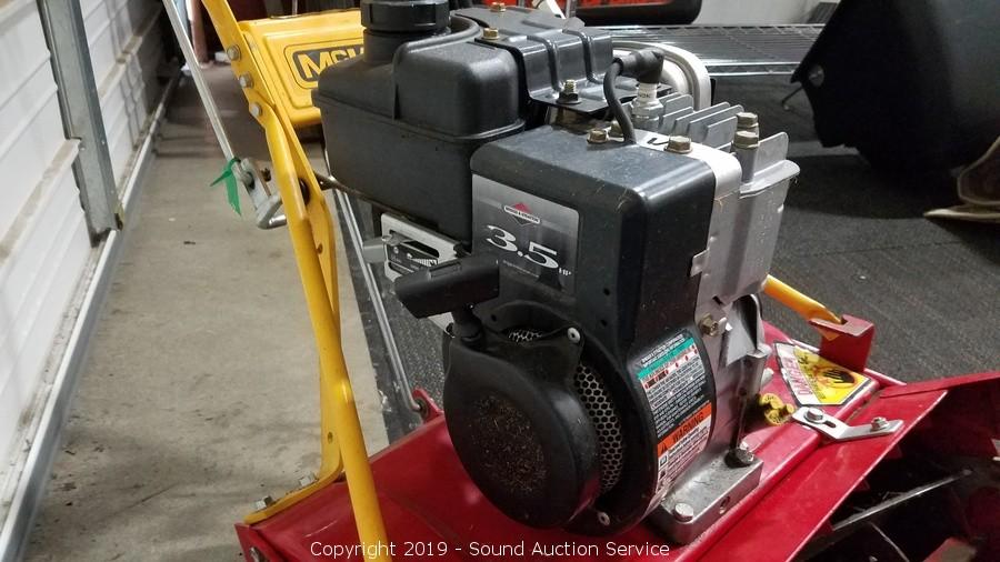 Sound Auction Service - Auction: 07/30/19 Ledesma, Kirchoff, Carrigg  Multi-Estate Auction ITEM: McLane 20 7 Blade Gas Reel Mower w/Catch