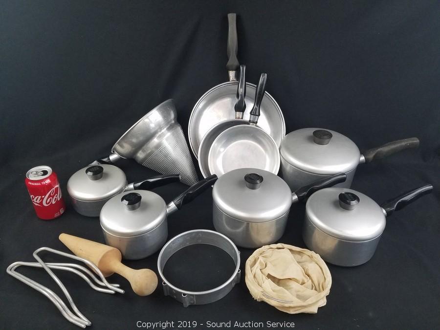 Sound Auction Service - Auction: 08/08/19 Weathers & Others Multi-Estate  Auction ITEM: Vtg. Wear-Ever Aluminum Cookware