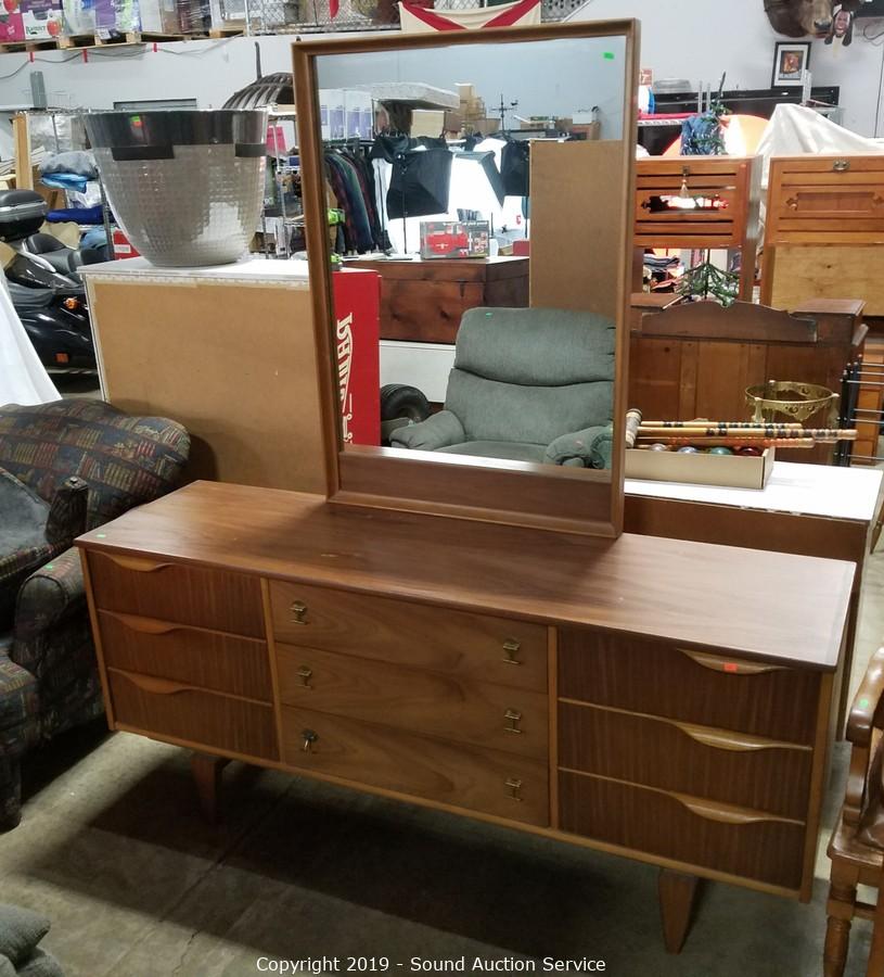 10/08/19 Mines, Metzelaar, Tosteven & Others Estate Auction