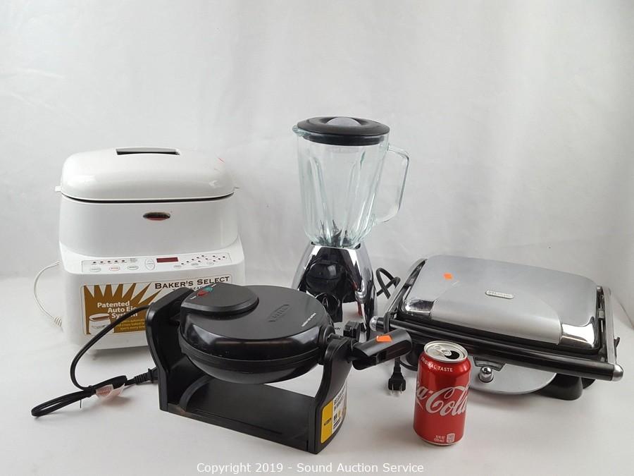 Sound Auction Service - Auction: 06/25/20 Weaver, Brown & Others Multi  Consignment Auction ITEM: Mueller Electric Kettle & Chefman Waffle Maker