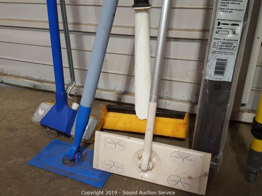 Sound Auction Service - Auction: 12/17/19 Mongomery, James & Others Estate  Auction ITEM: 5Gal Bucket w/Deck Brushes, Handles &Spray Bottles