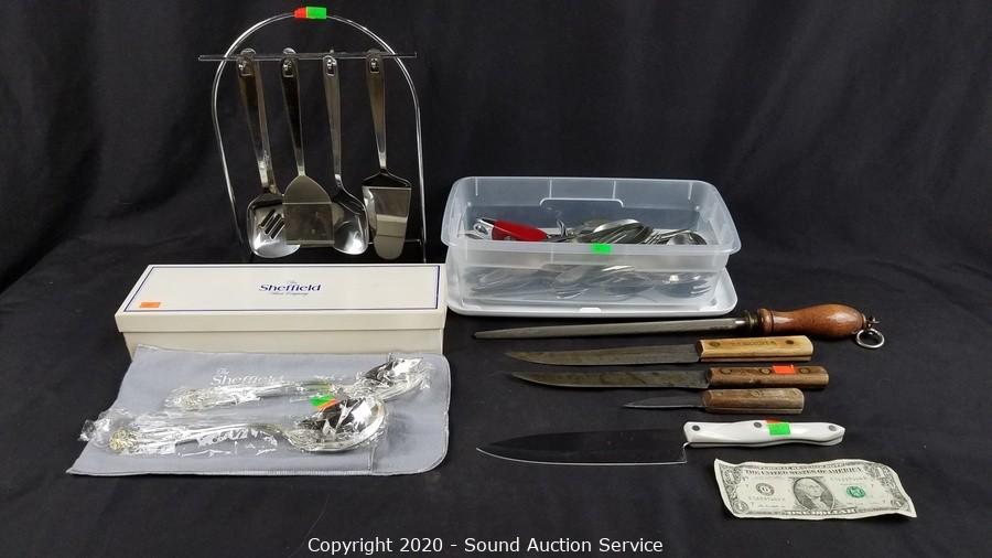 Sold at Auction: Cutco Knives & Wood Knife Block