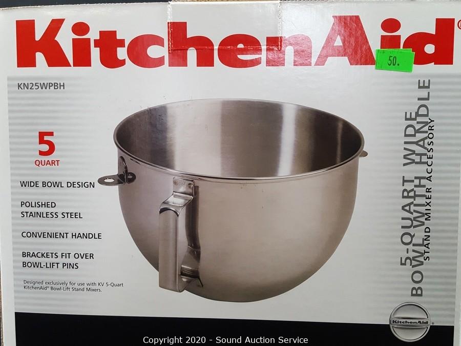 KitchenAid KN25WPBH Polished Stainless Steel 5 Qt. Mixing Bowl with Handle  for Stand Mixers